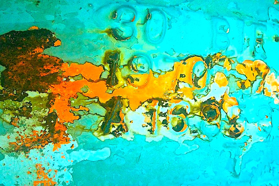 Excerpted imagery from photography by Kris Saknussemm