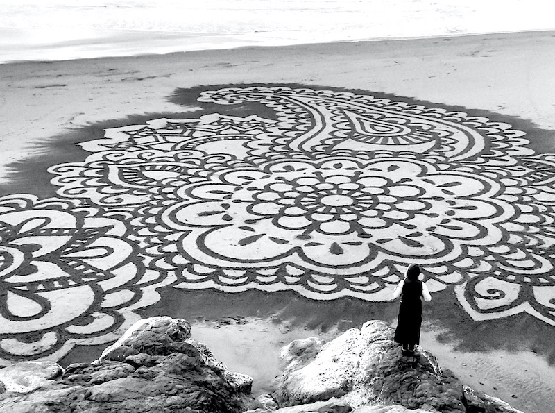 Earthscape artwork by Andres Amador, Henna I-design by Jess Volinski-San Francisco, 2012-web